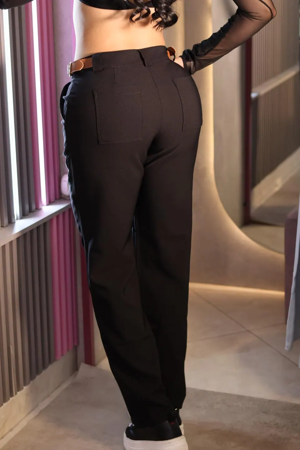Pantalón elegante, otra vista